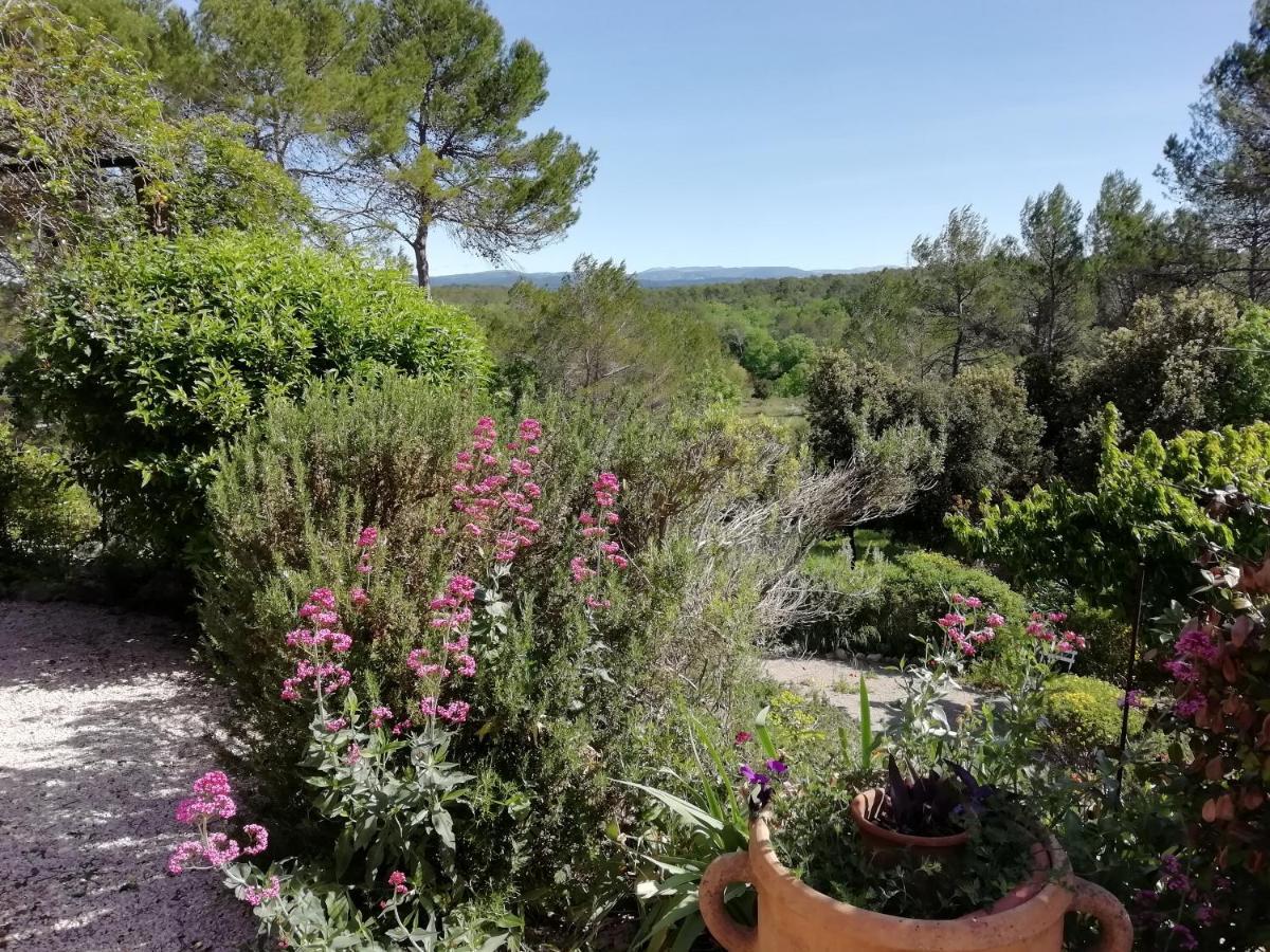 Chambre D'Hote Le Mas Des Romarins Les Arcs-sur-Argens Exteriör bild