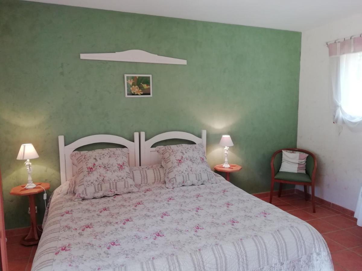 Chambre D'Hote Le Mas Des Romarins Les Arcs-sur-Argens Exteriör bild