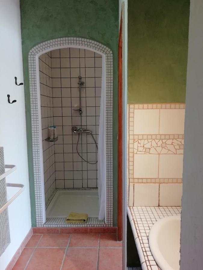 Chambre D'Hote Le Mas Des Romarins Les Arcs-sur-Argens Exteriör bild